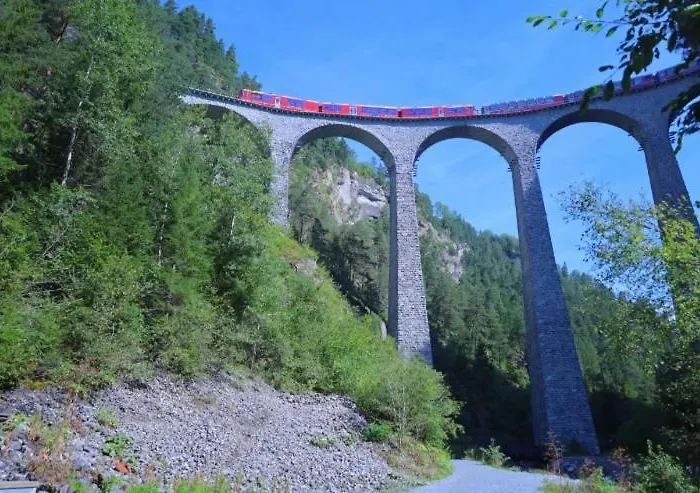 Auf Ziegenhof * Alvaneu